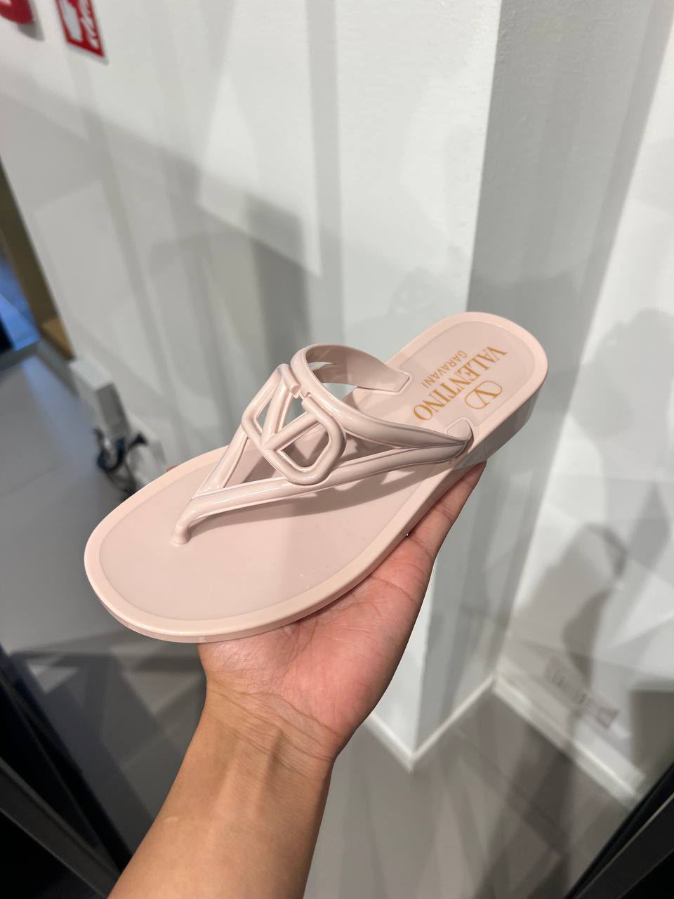 VLogo Signature Rubber Flip Flop