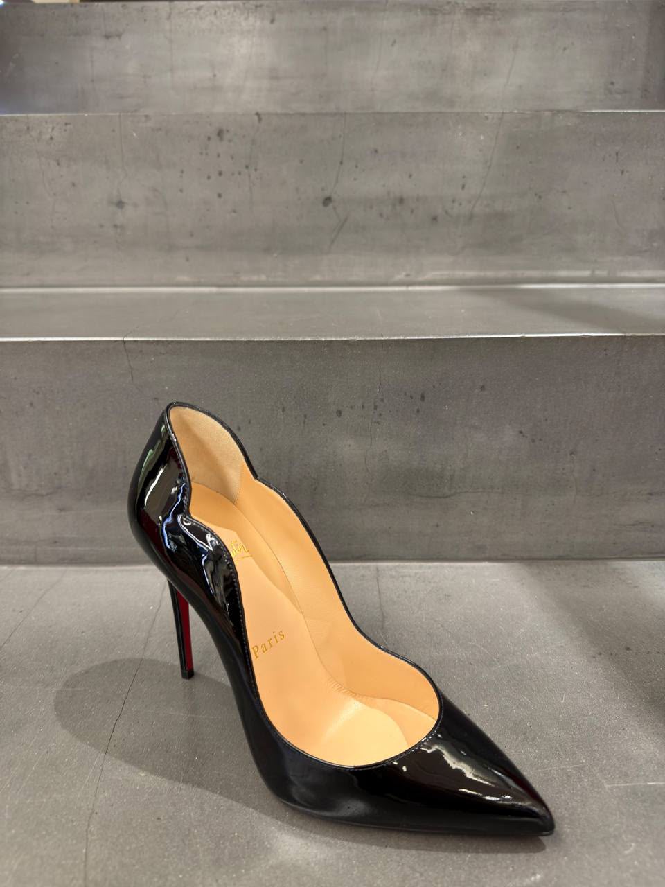 Hot Chick Pump