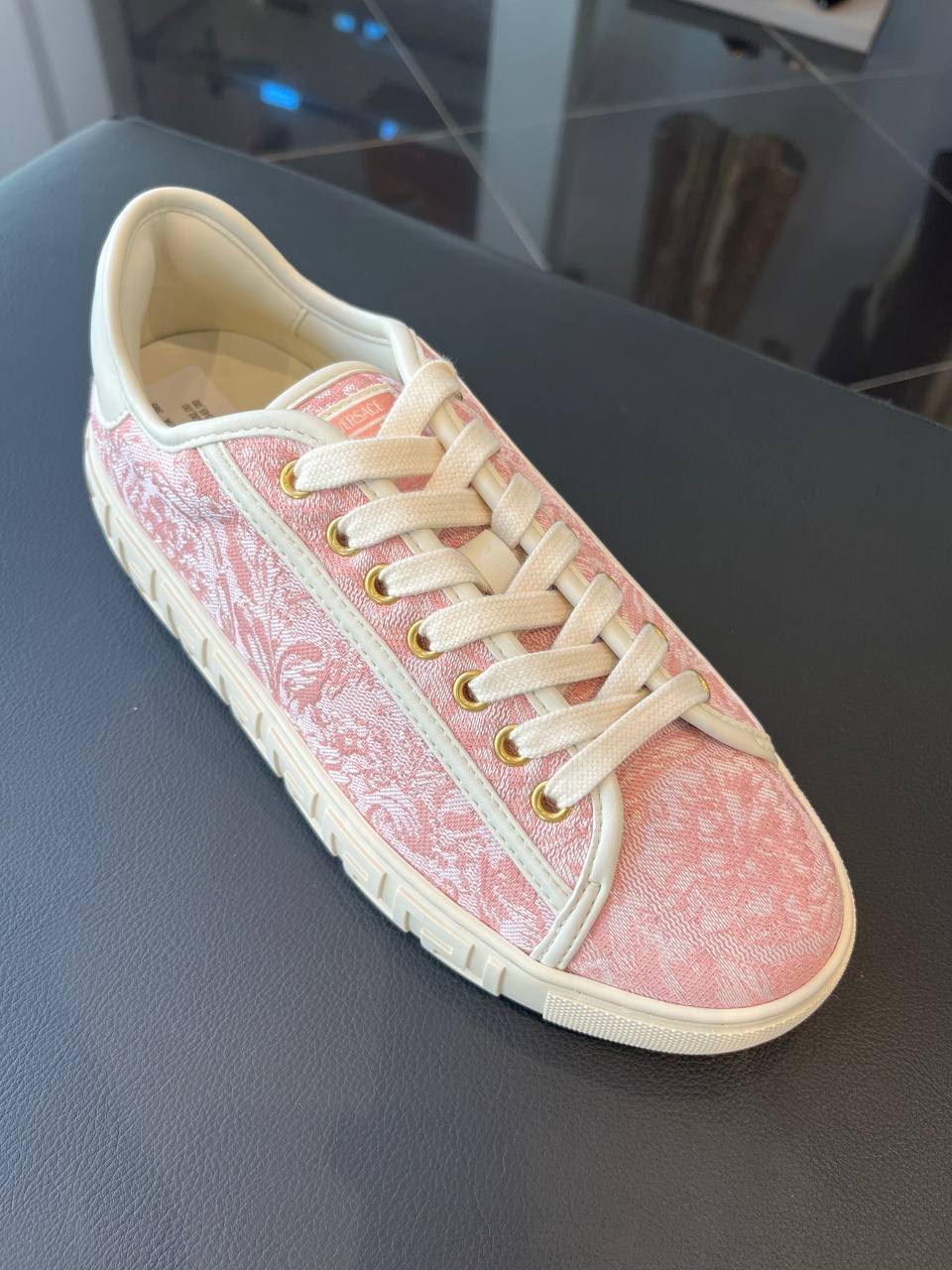 Greca Labyrinth Low-Top Sneakers