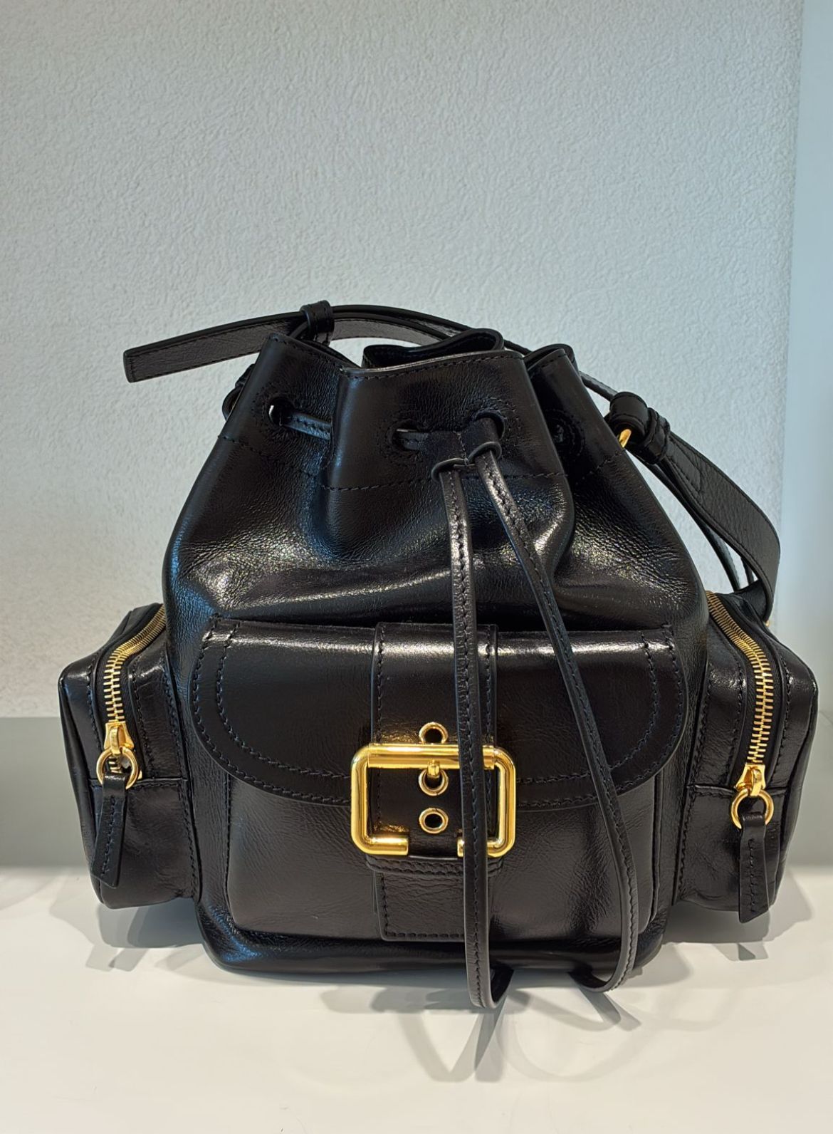 Wander Leather Bucket Bag
