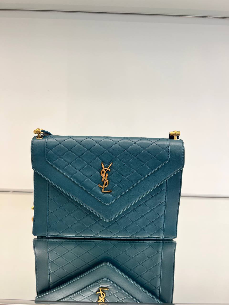 Envelope Medium Chain Bag