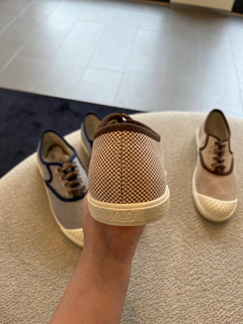 Garavani VLogo Signature Canvas Sneakers