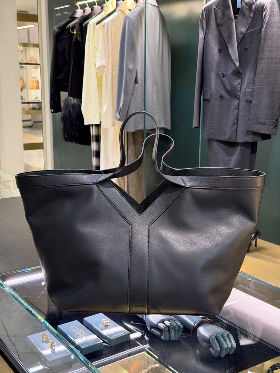 Icare Maxi Shopping Bag in Quilted Leather