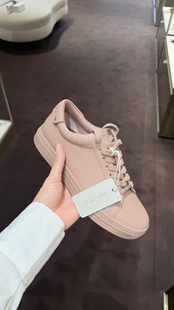 Hawaii/F Low Top Sneakers