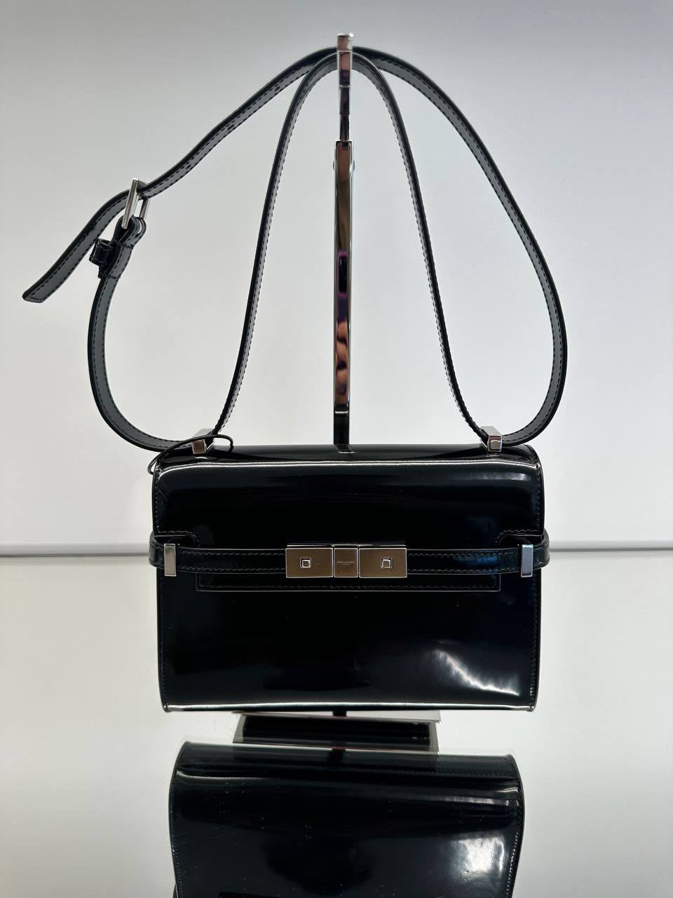 Manhattan Small Shoulder Bag in Shiny Leather