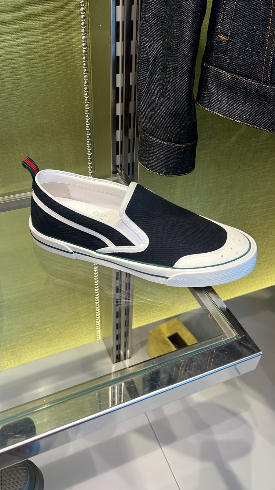 Tennis 1977 slip-on sneaker