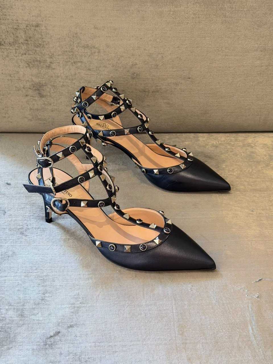 Rockstud Caged Kitten Heel Pump