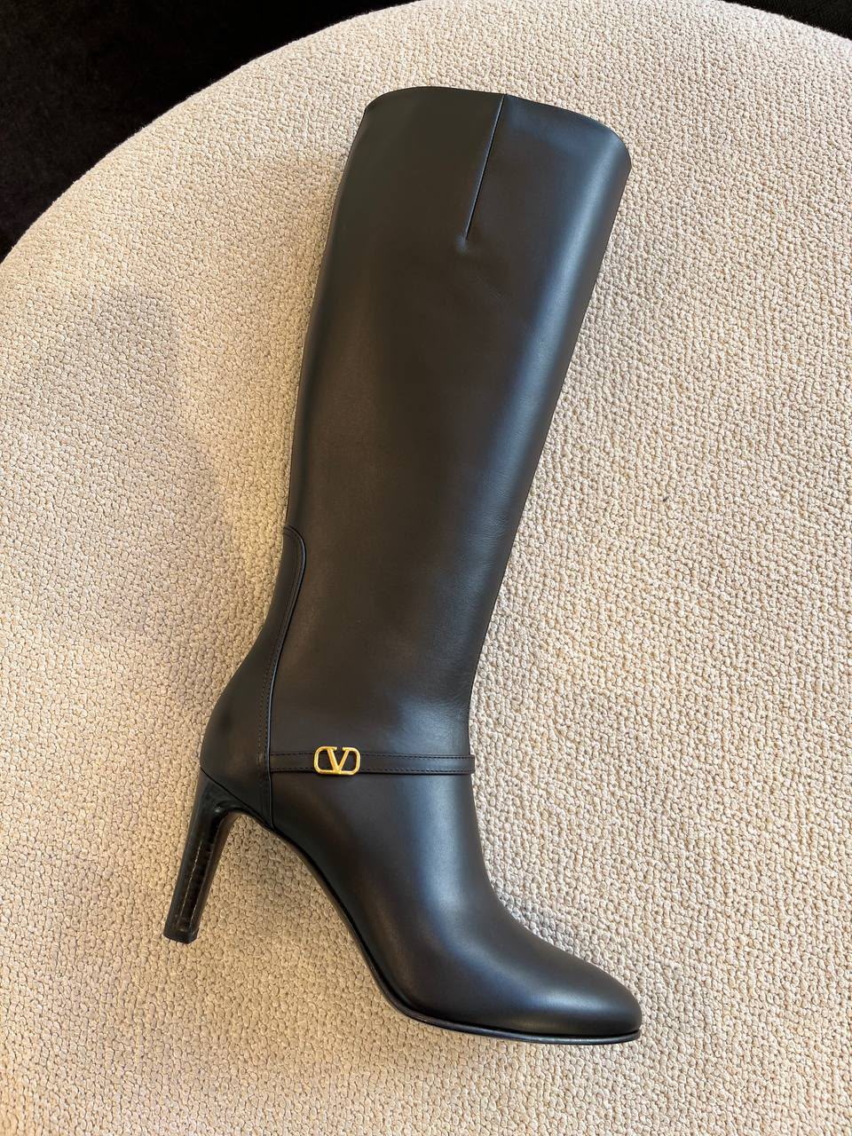 VLogo Signature Calfskin Boot