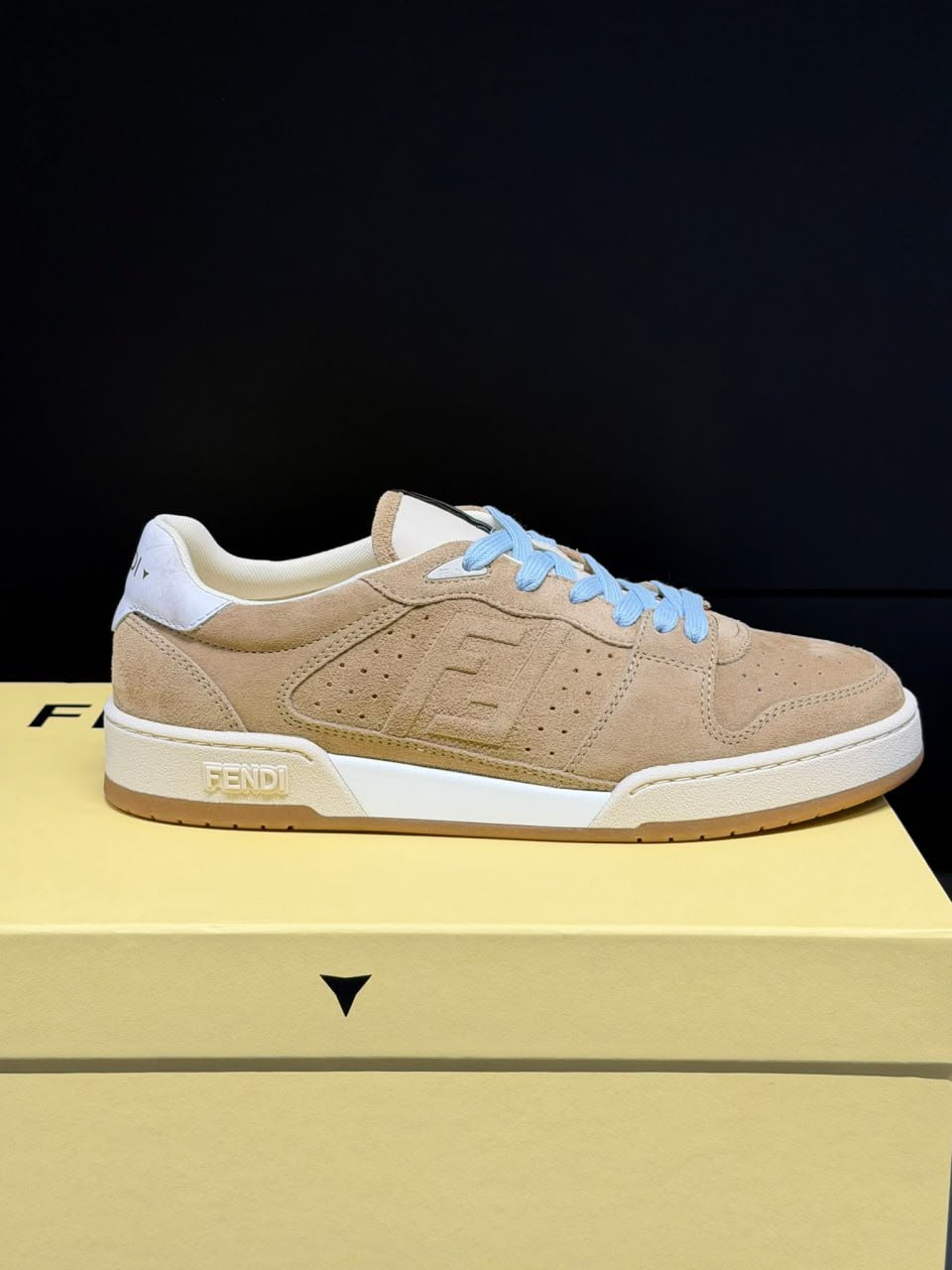 Match Sneakers