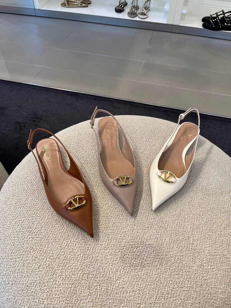 VLogo Signature Slingback Pump