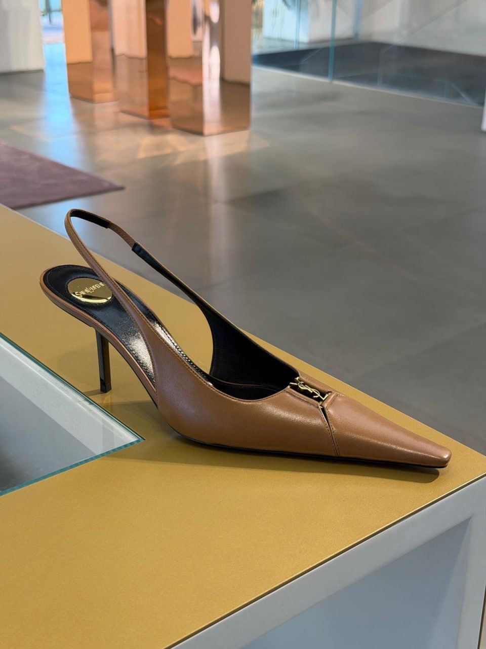 Blade Slingback Pumps in Smooth Leather