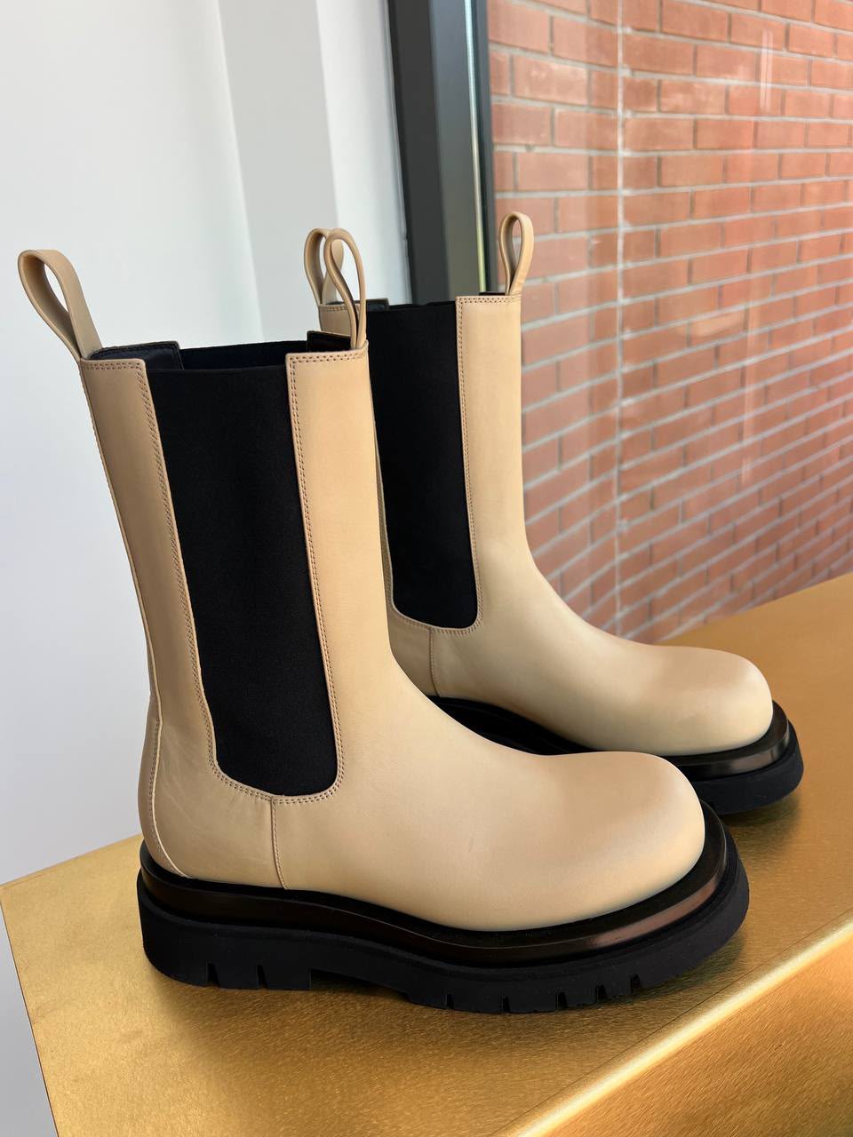 Tire Chelsea Boots