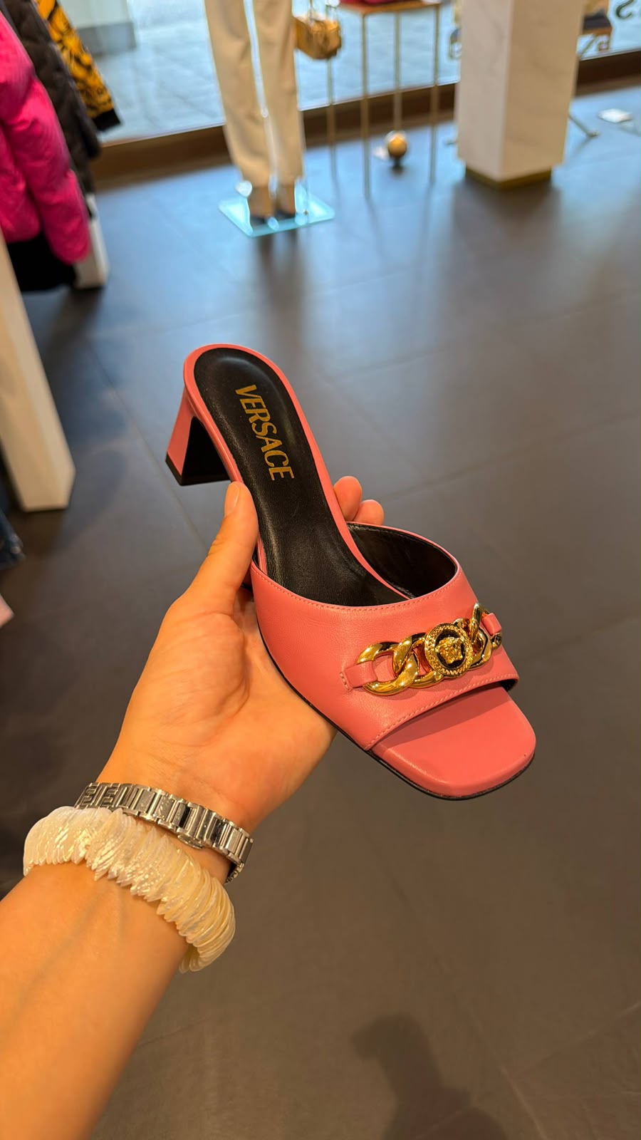 La Medusa Chain Mules