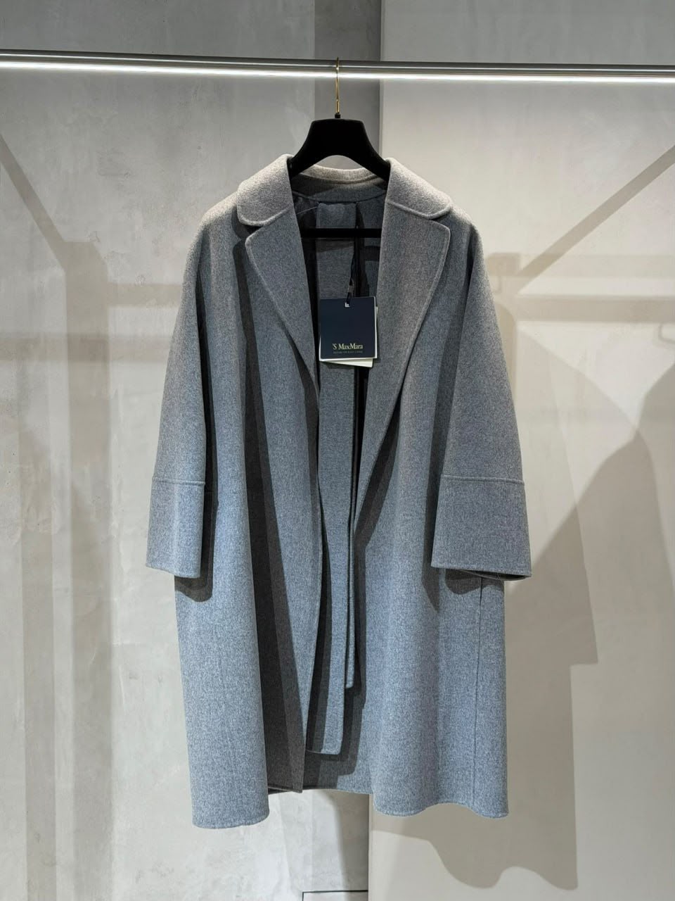 Wool and cashmere coat
