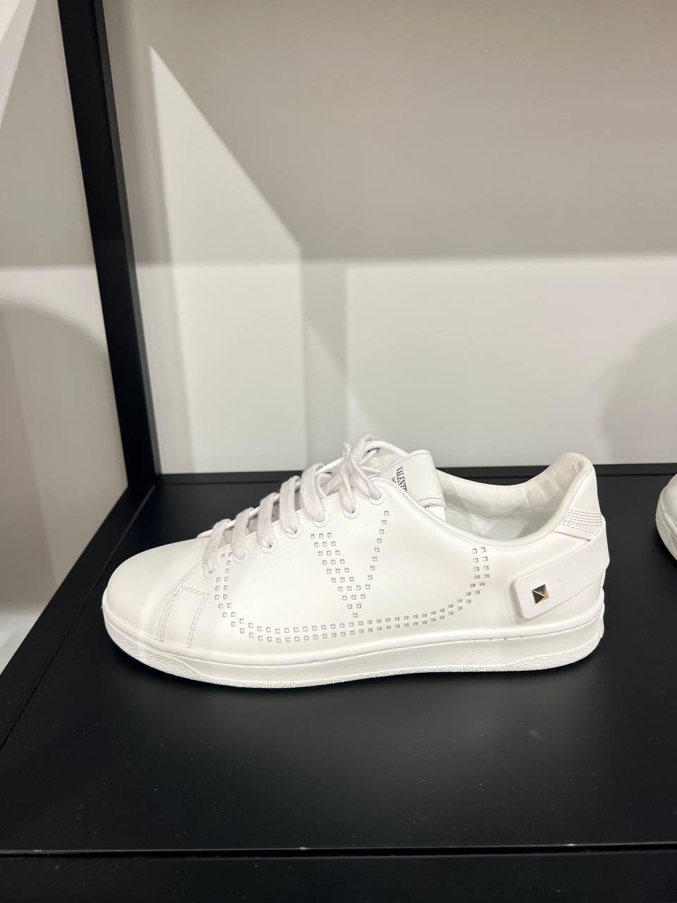 Garavani One Stud Low-Top Sneaker