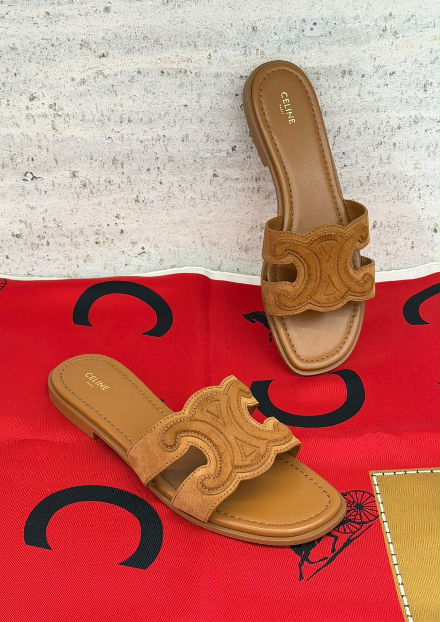 Triomphe Slide Sandal