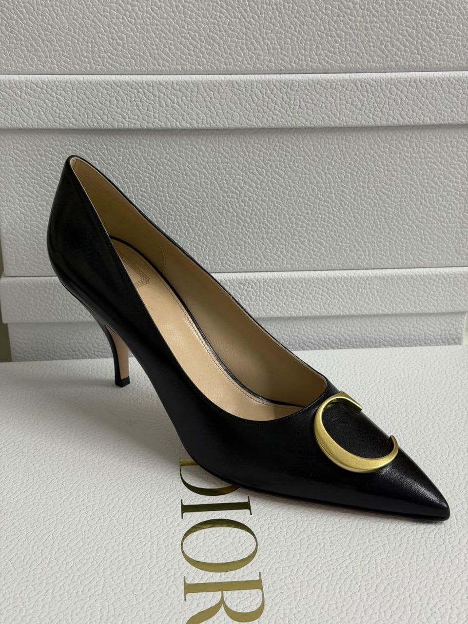 C-Logo Kitten Heel Pump