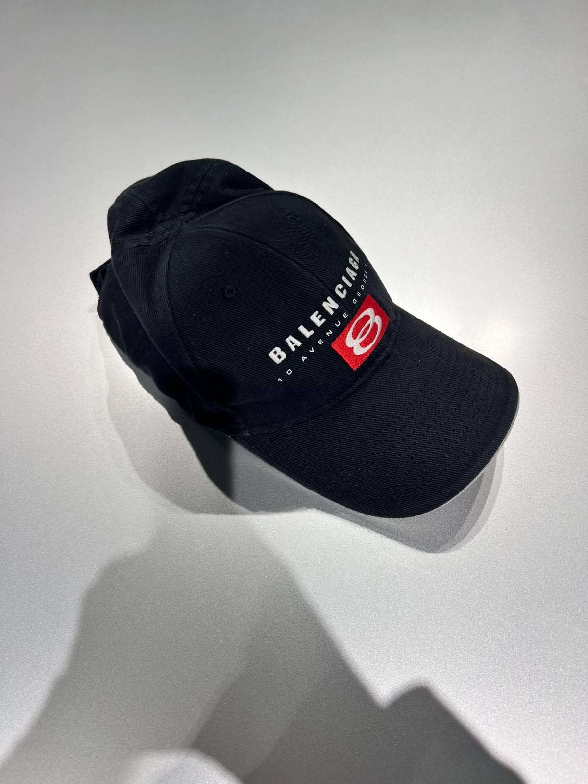 10 Avenue George V Cap