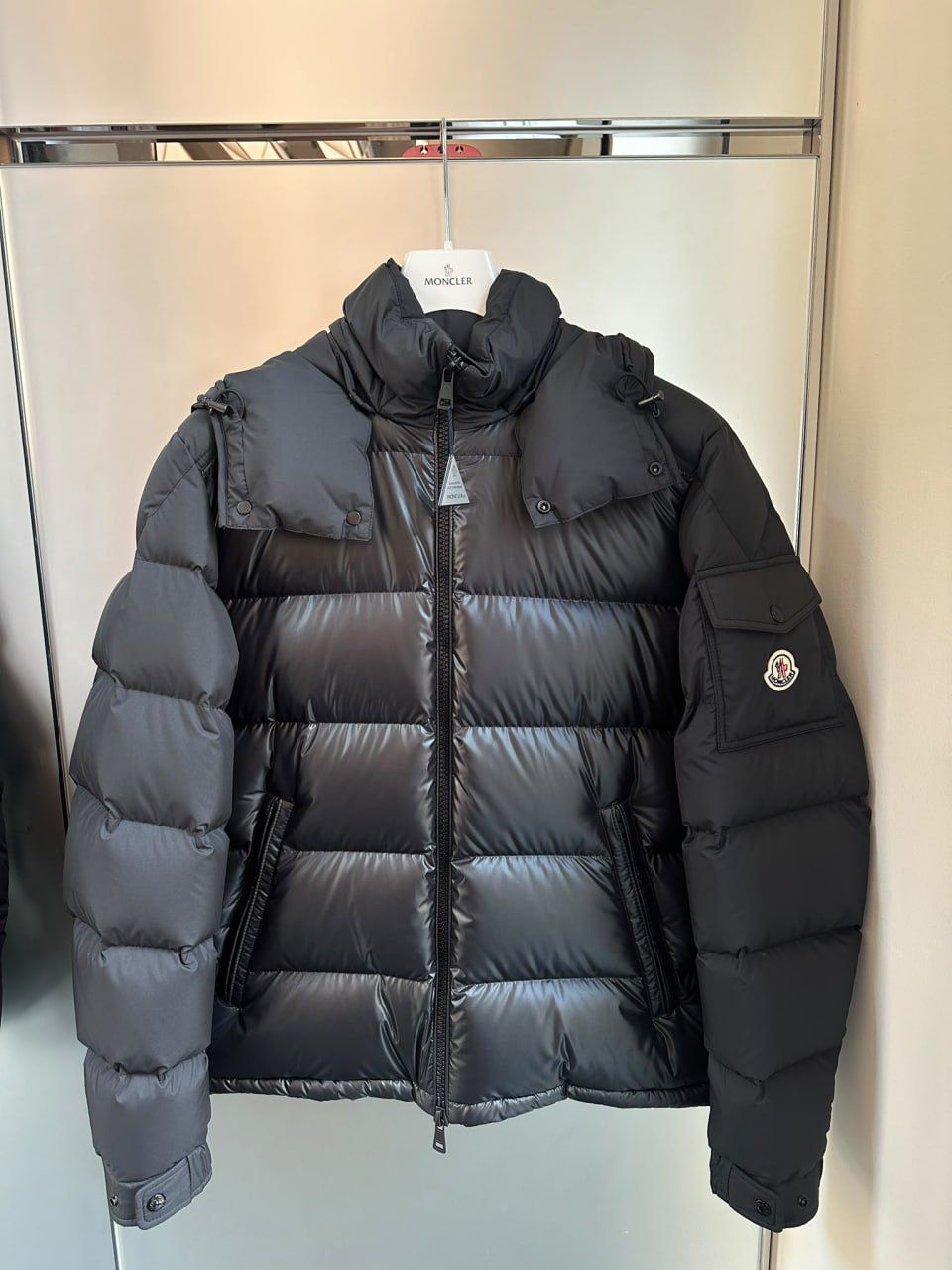 Montcla Short Down Jacket