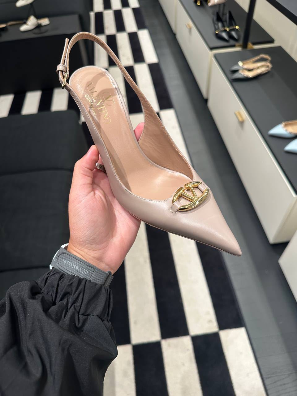 VLogo Signature Slingback Pump