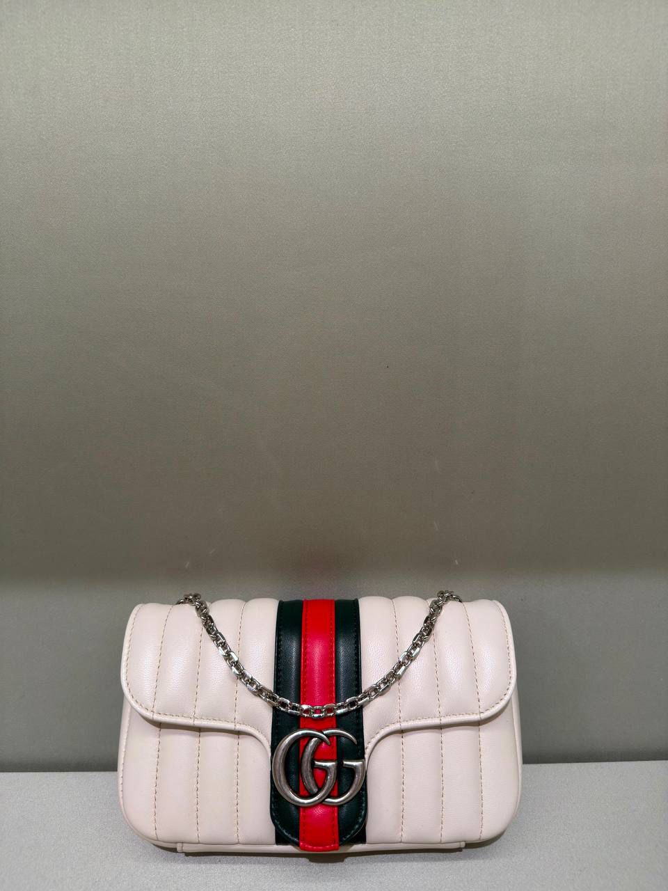 GG Marmont Quilted Leather Shoulder Bag