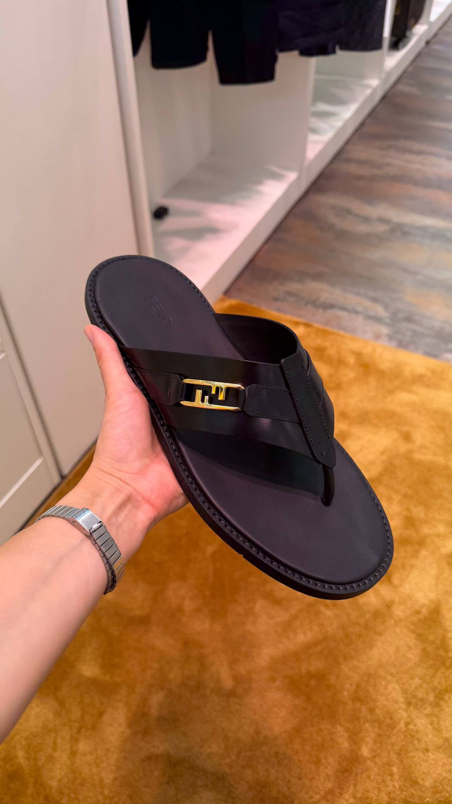 O'Lock Thong Sandals