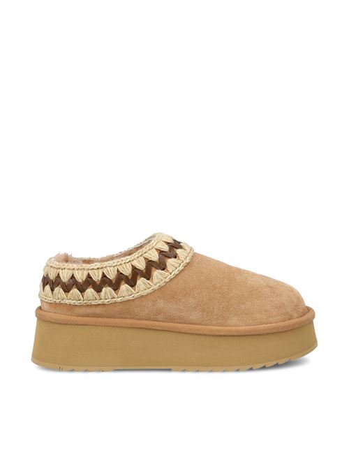 Sabot realizzati in camoscio