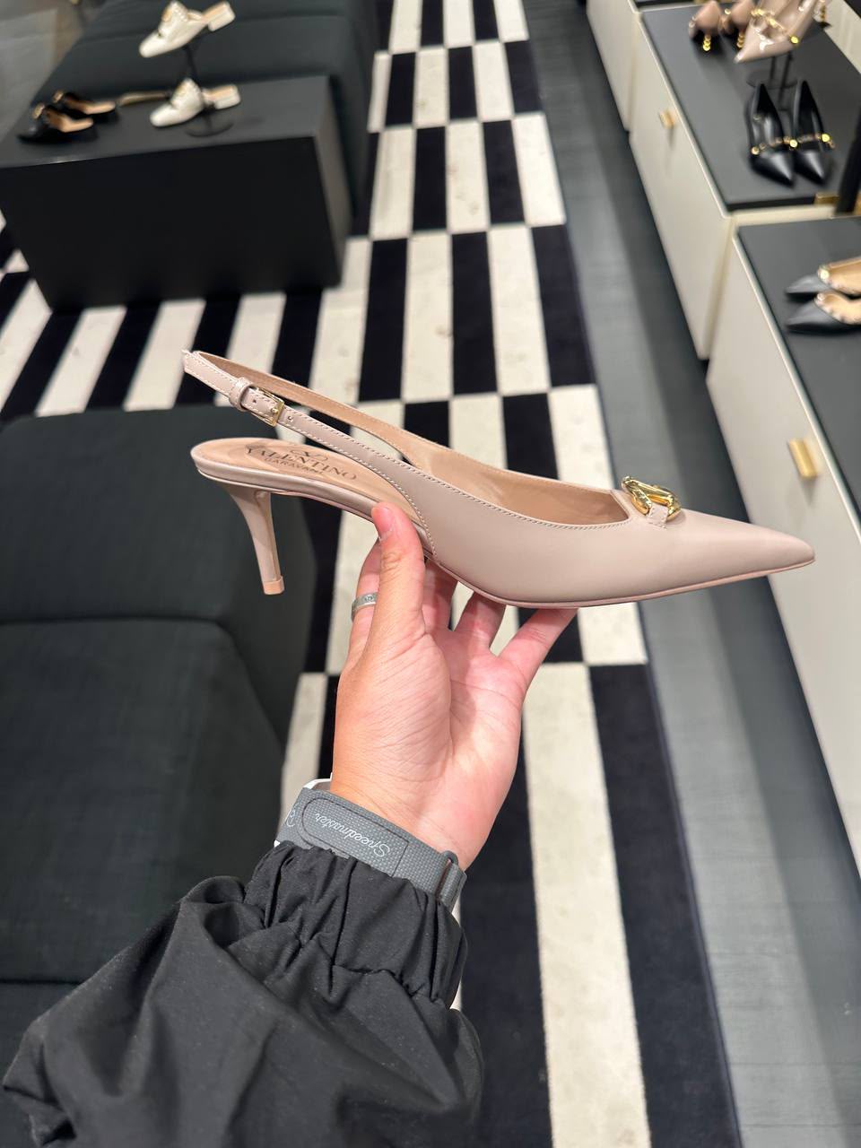 VLogo Signature Slingback Pump