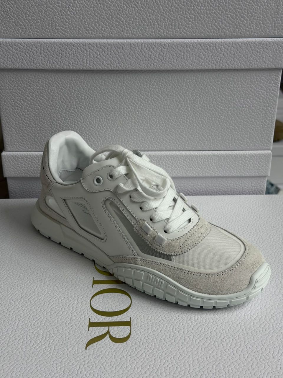 Vibe Sneaker
