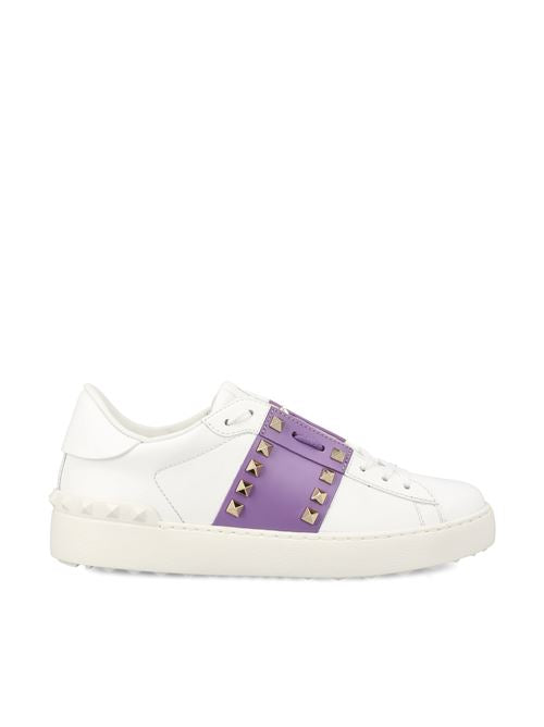 Sneakers realizzate in pelle