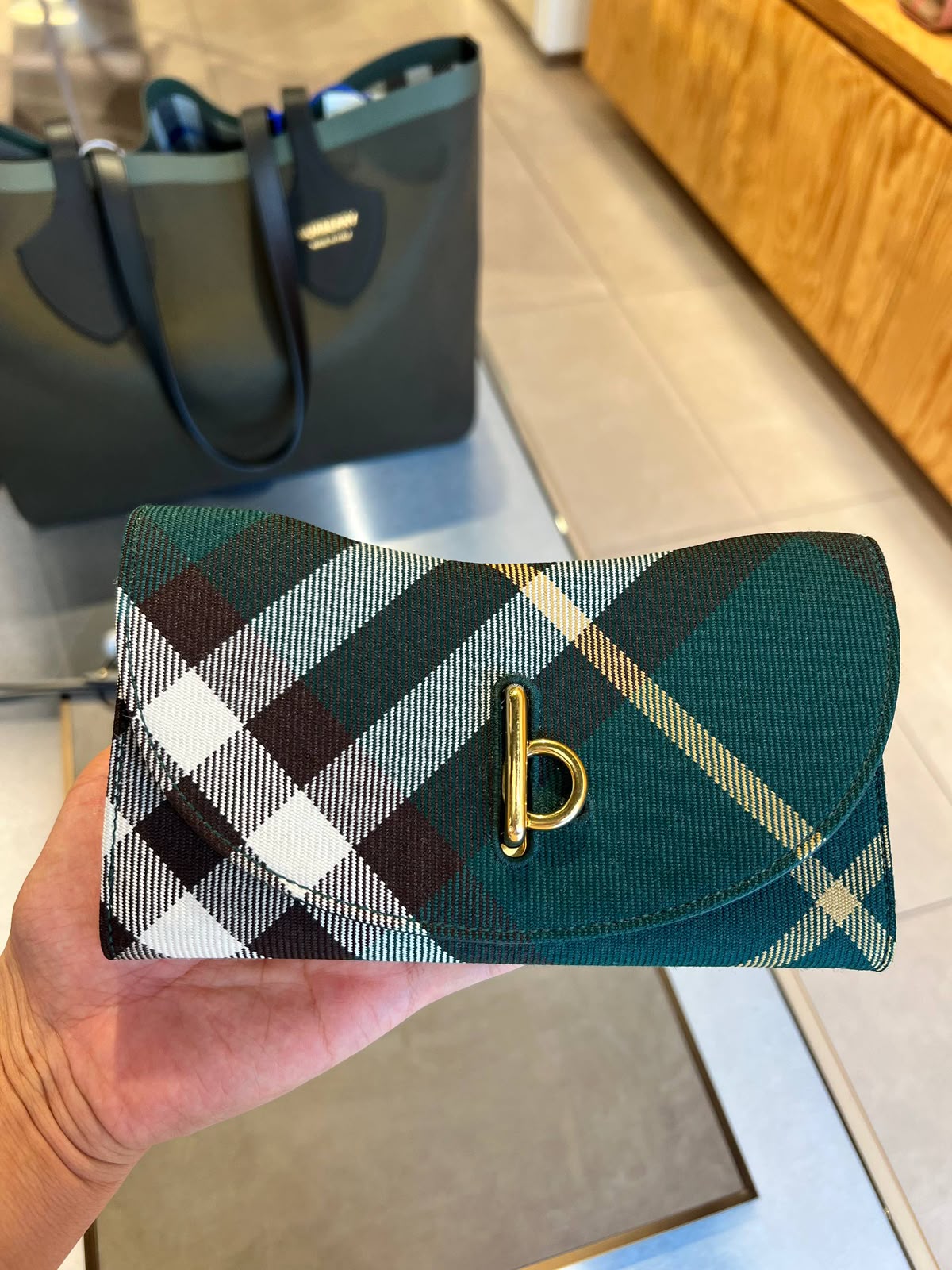 Leather Continental Wallet