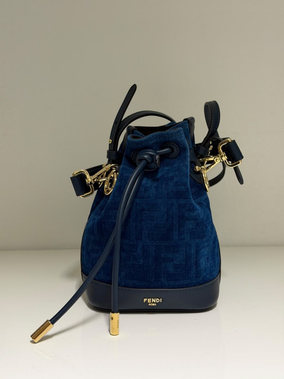 Mon Tresor Bucket Bag