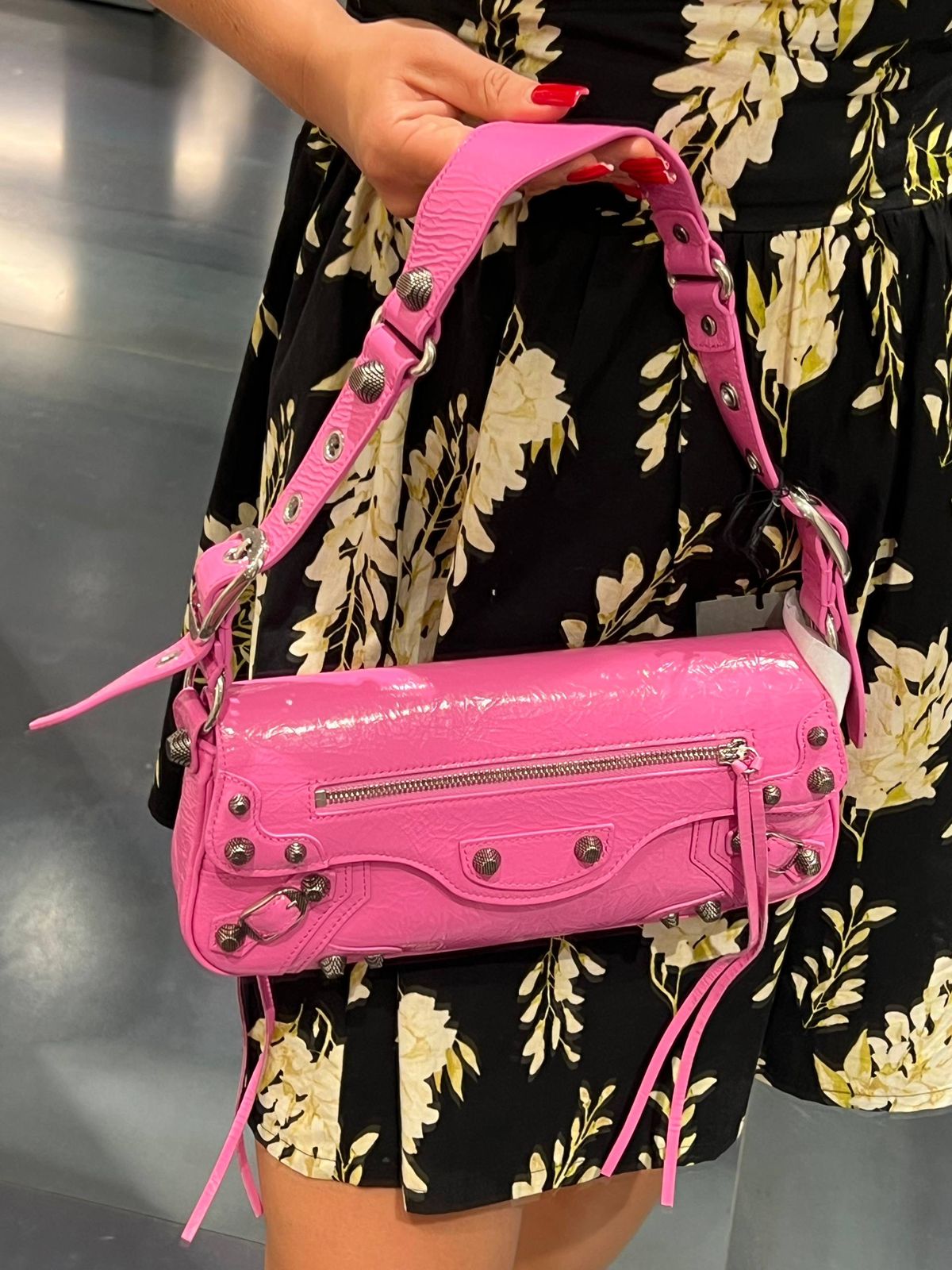 Le Cagole Shoulder Bag