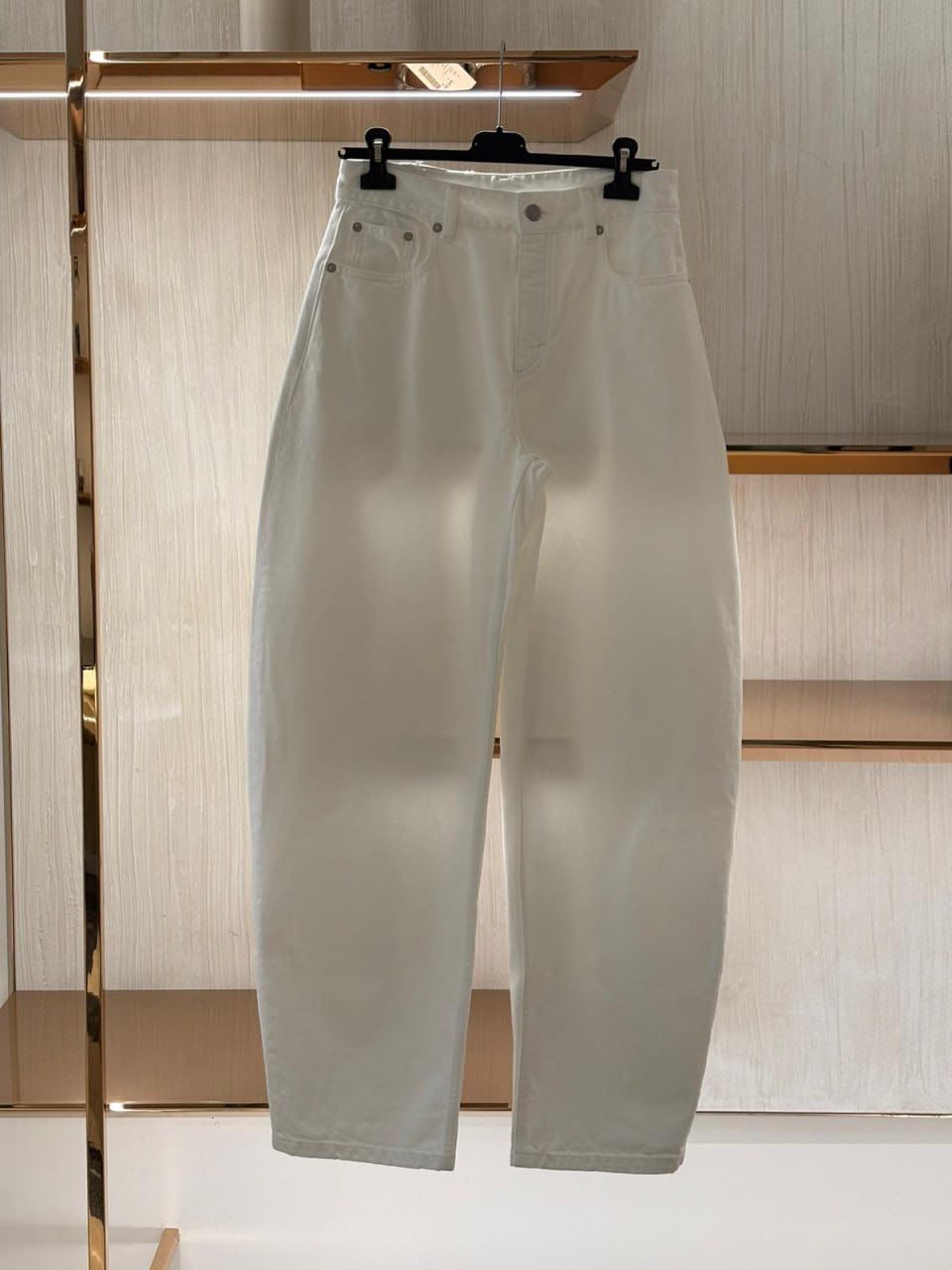 Barrel Leg Jeans