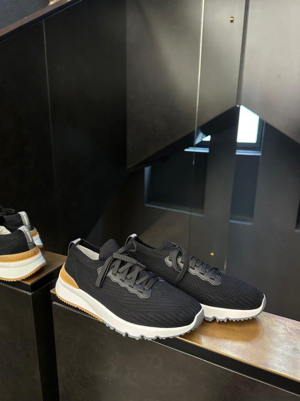 Windwalk Knit Sneakers