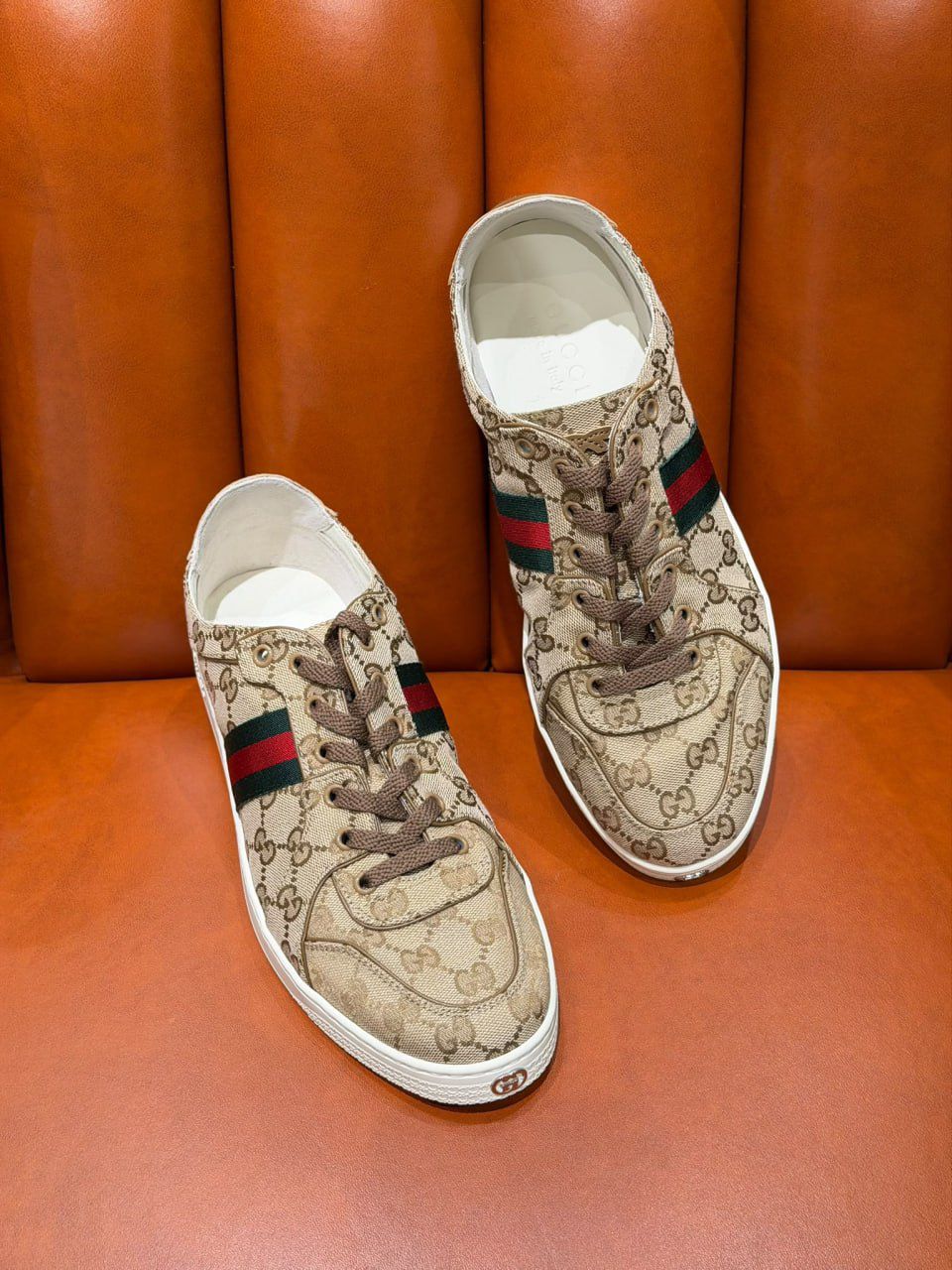 GG Supreme Web Low-Top Sneakers