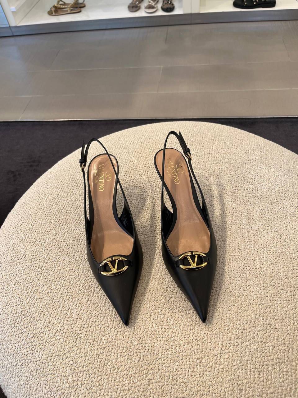 VLogo Signature Slingback Pump