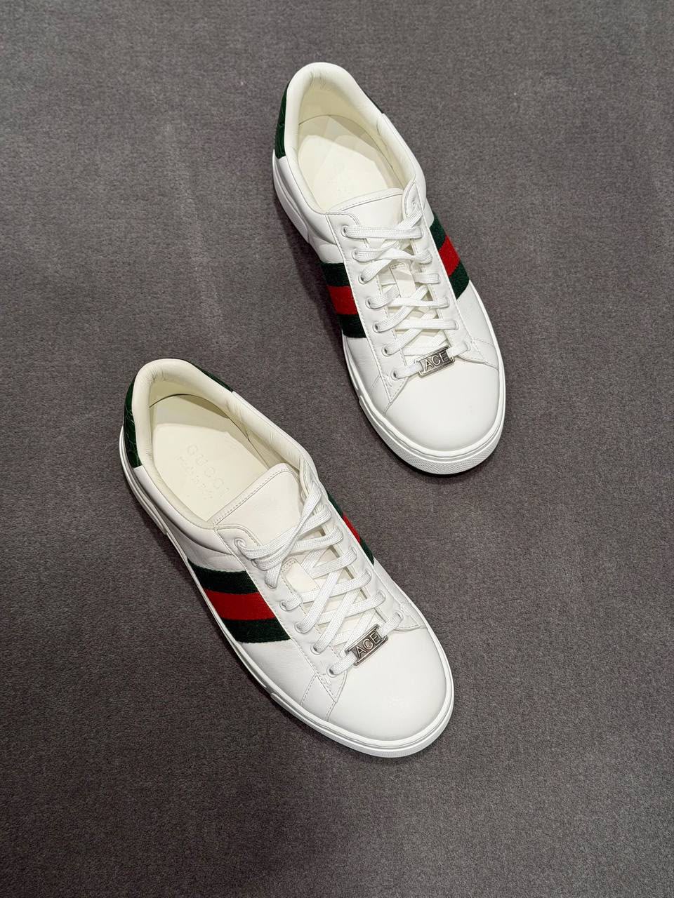 Ace sneaker with Web