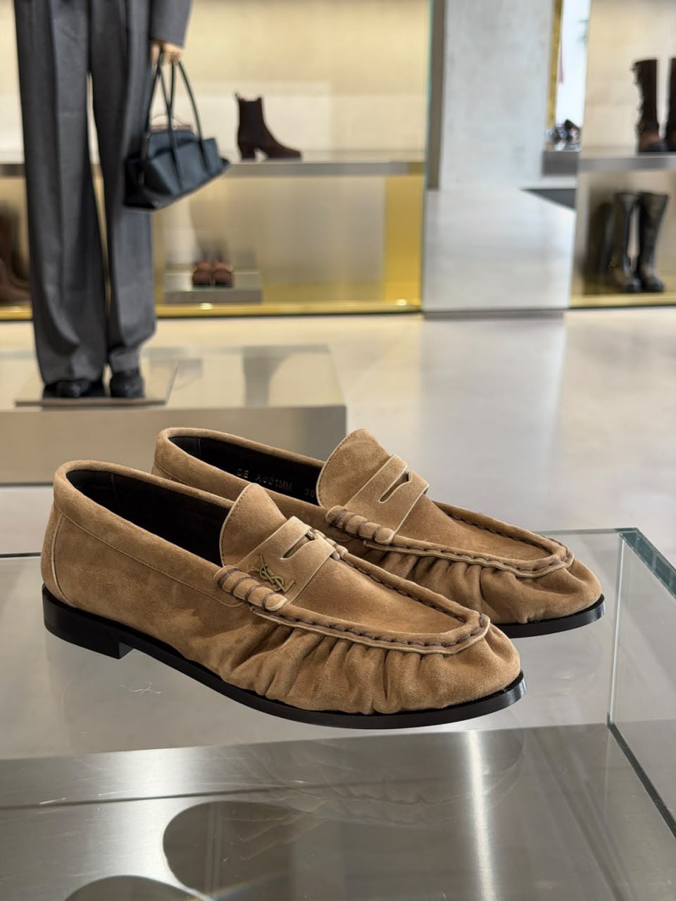 Le Loafer in Suede