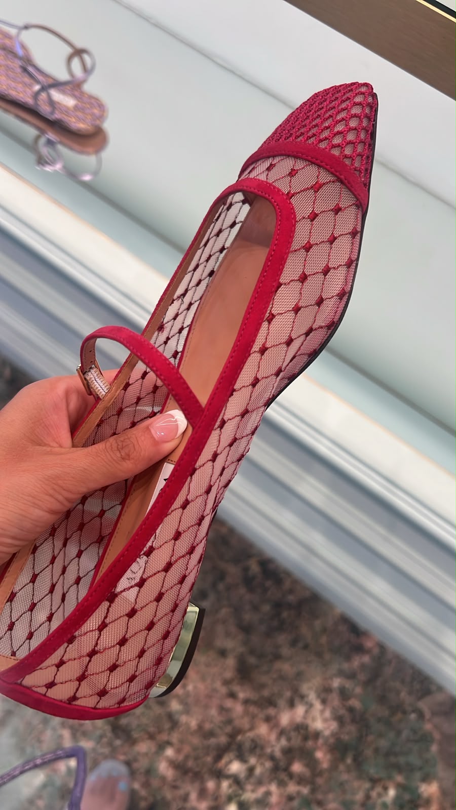 Begum Glass Slipper