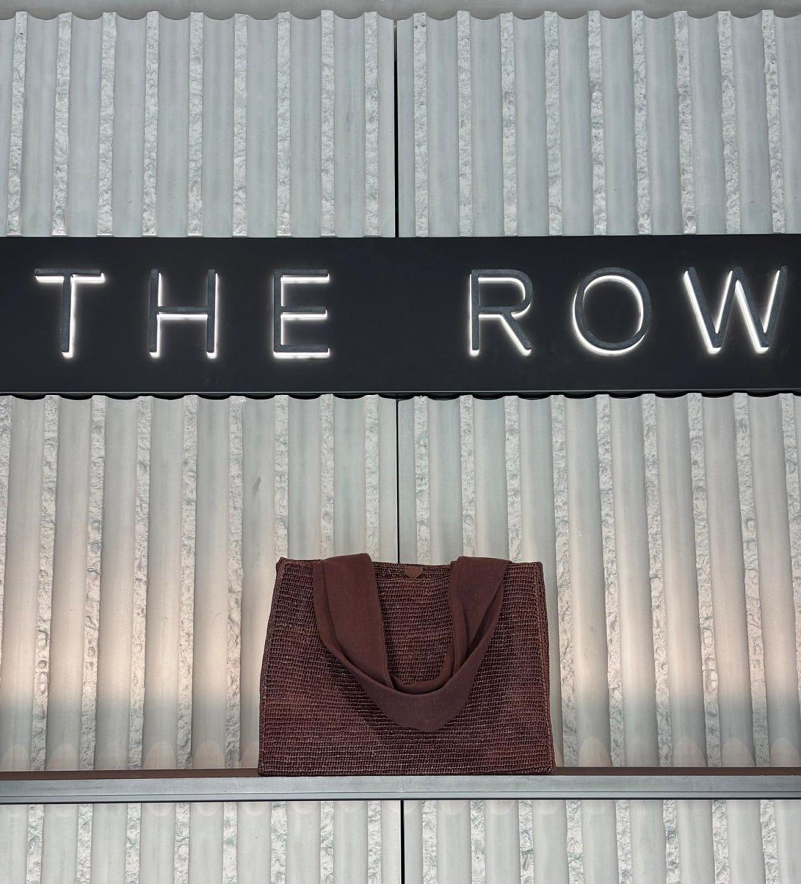 Park Tote in Woven Raffia