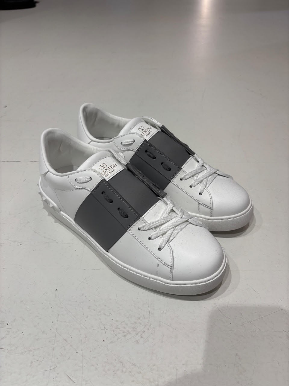 Open Skate Sneakers