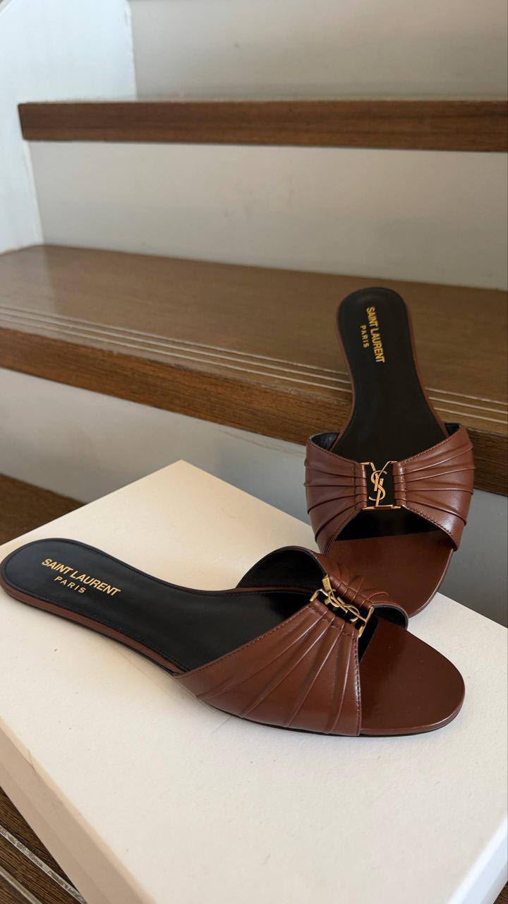 Nu Pieds Slides in Patent Leather