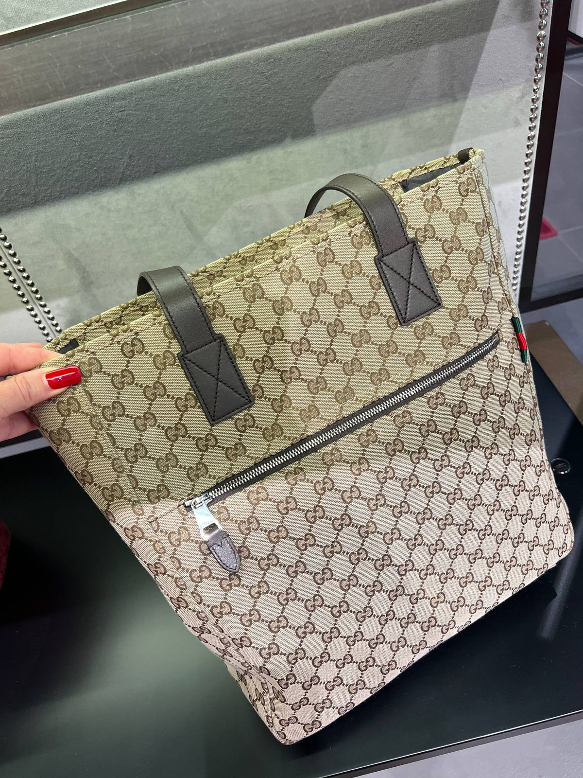 GG Supreme Tote Bag